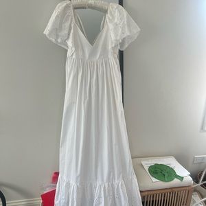 NWT/ EN SAISON ( a Saks brand)  maxi dress puff eyelet sleeve
